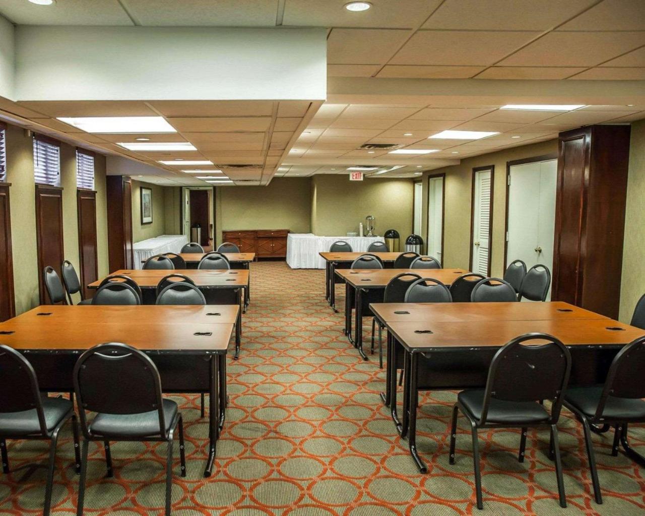 The Virginian Suites, Ascend Hotel Collection Arlington Dış mekan fotoğraf
