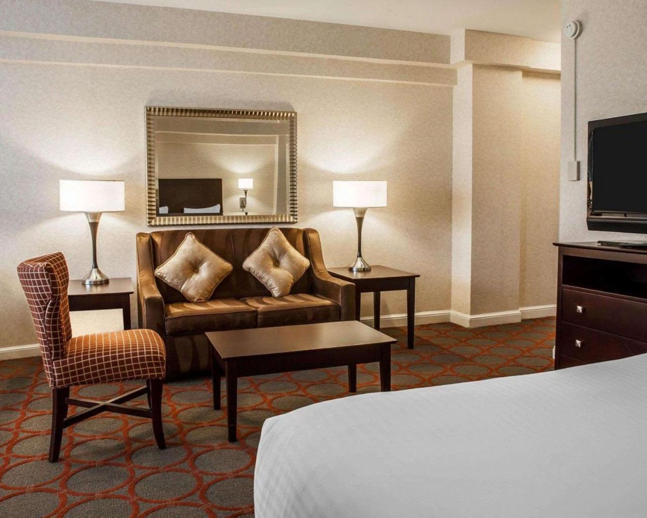 The Virginian Suites, Ascend Hotel Collection Arlington Dış mekan fotoğraf
