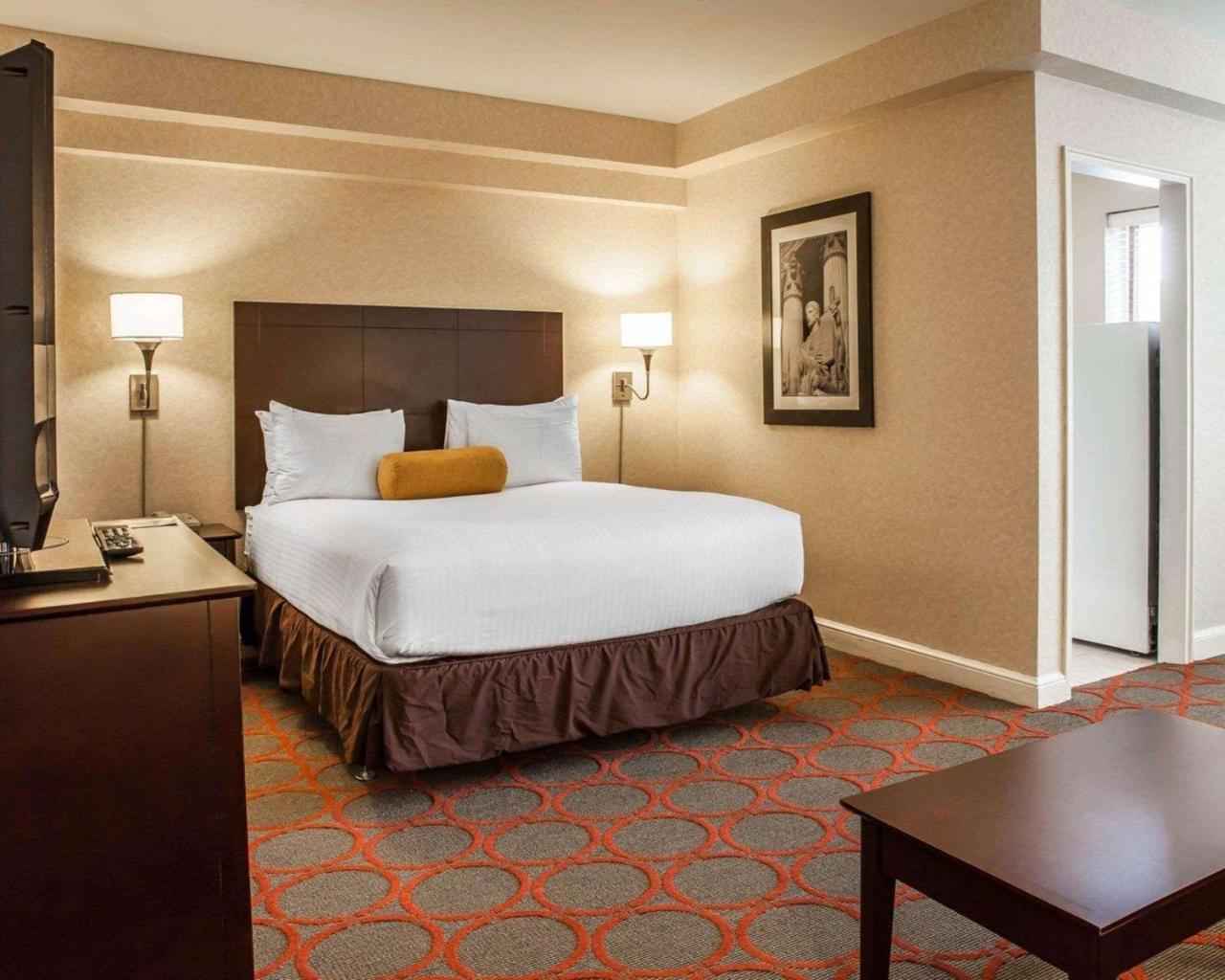 The Virginian Suites, Ascend Hotel Collection Arlington Dış mekan fotoğraf