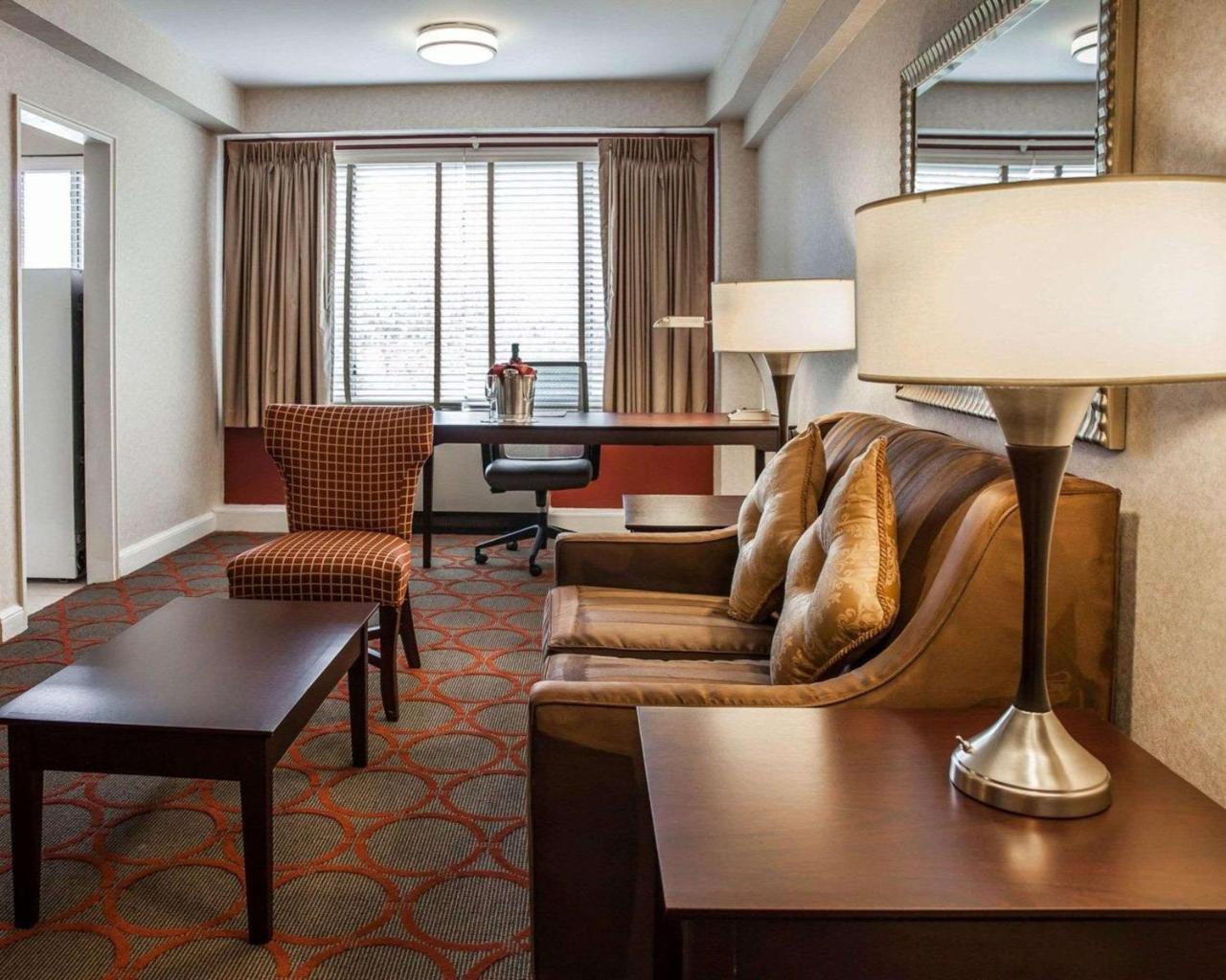 The Virginian Suites, Ascend Hotel Collection Arlington Dış mekan fotoğraf